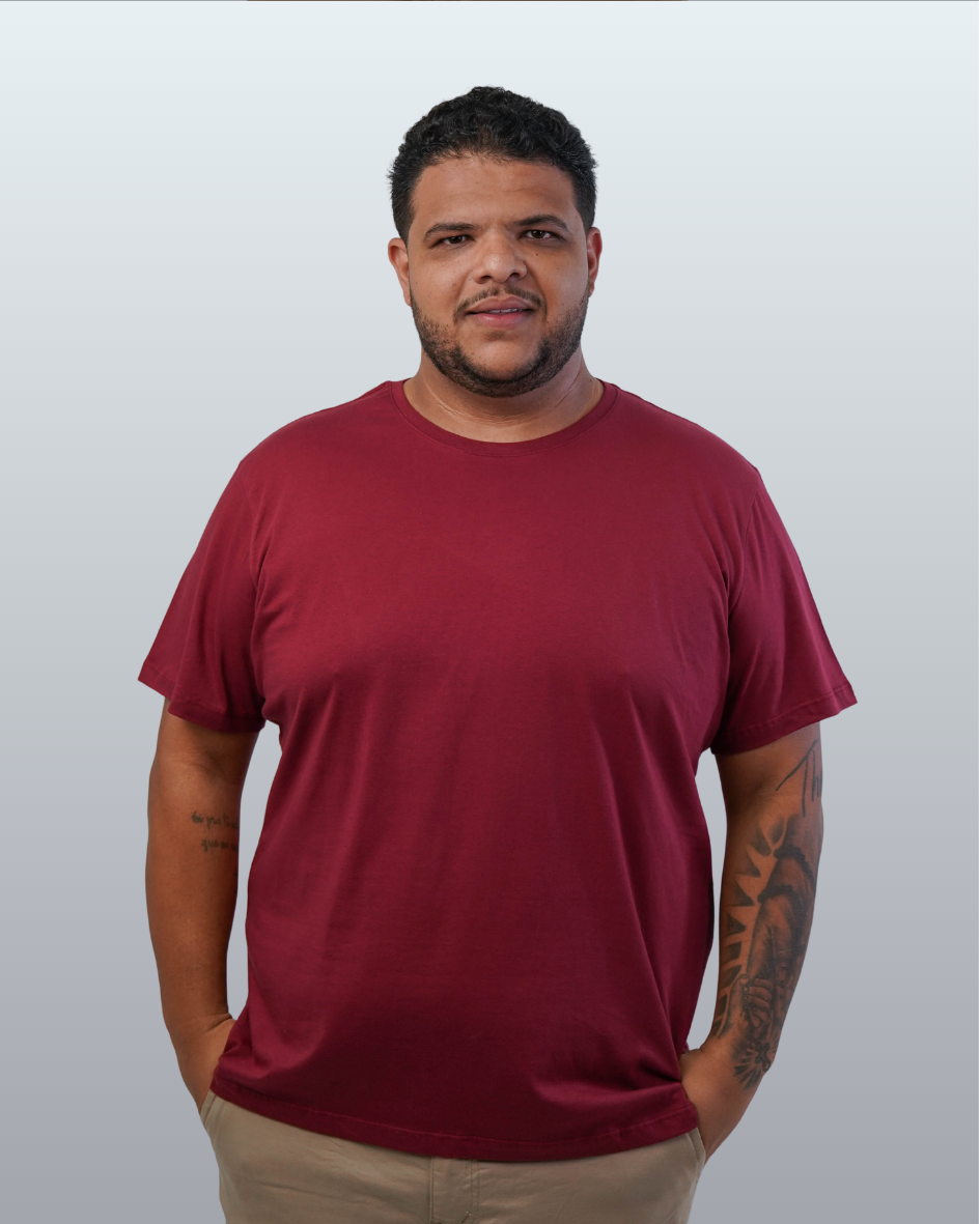 Camiseta Básica Gola Redonda Lisa Plus Size