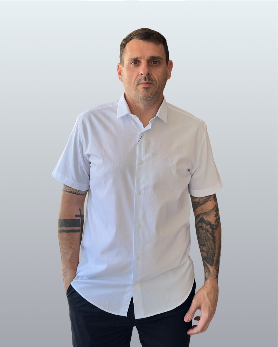 Camisa Manga Curta Slim Fit Básica